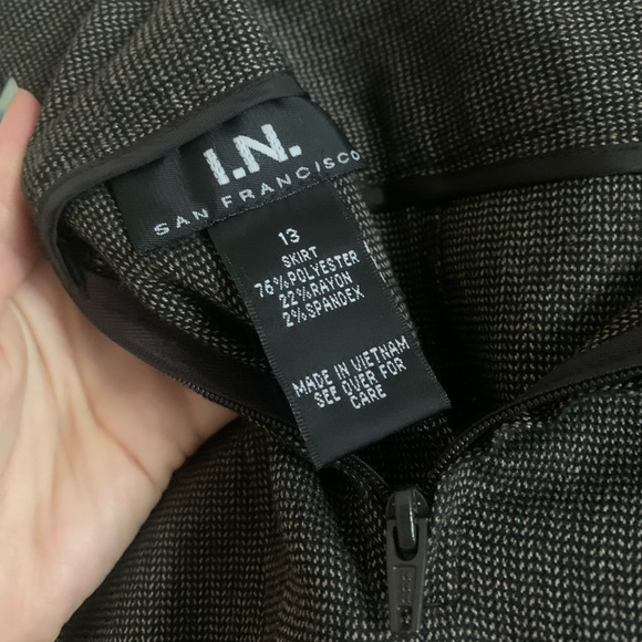 Size 13 Pencil Skirt - Picture 3 of 3